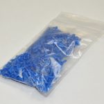 Environ 250 rivets courts